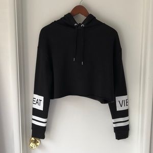 GREAT VIBES Cropped Hoodie